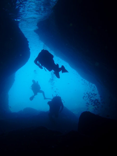Divers in Shark fin Cave