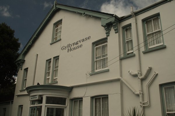 Gyllenvase House