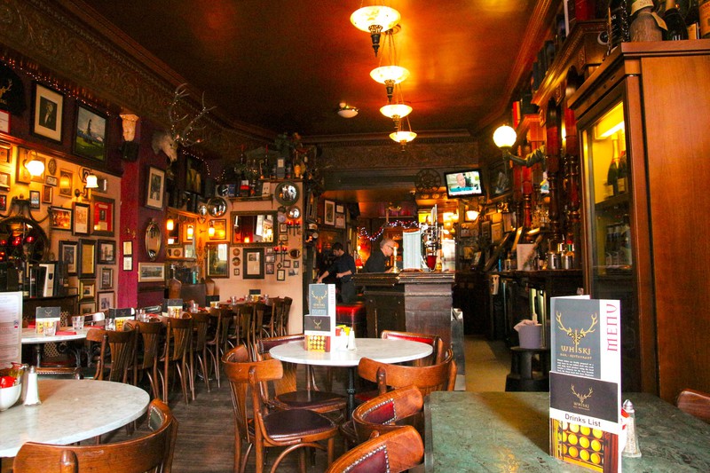 The Whiski Bar