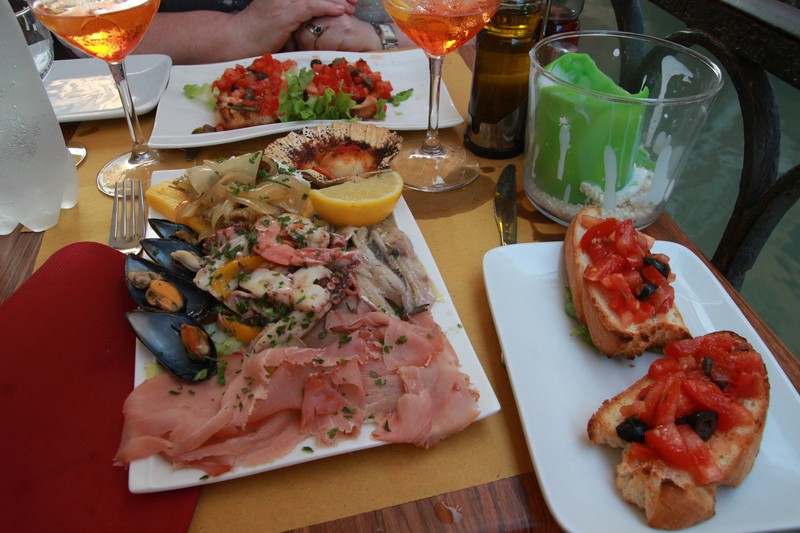 bruschetta & seafood platter