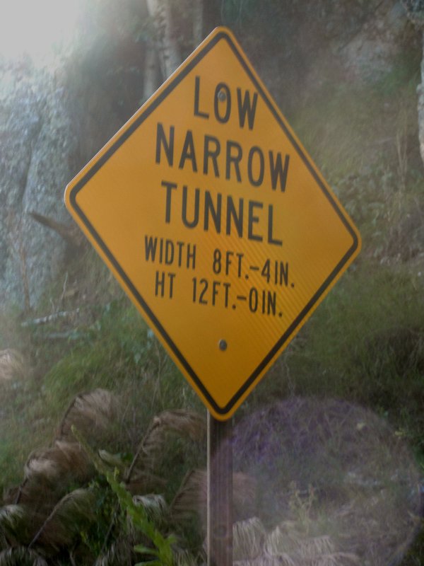 Tunnel sign