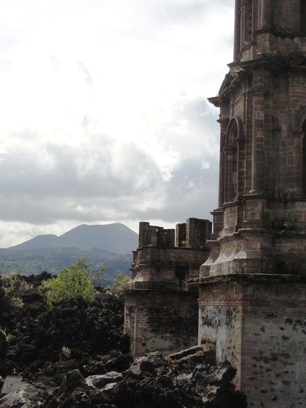 Temple San Juan Paragaricurtiro