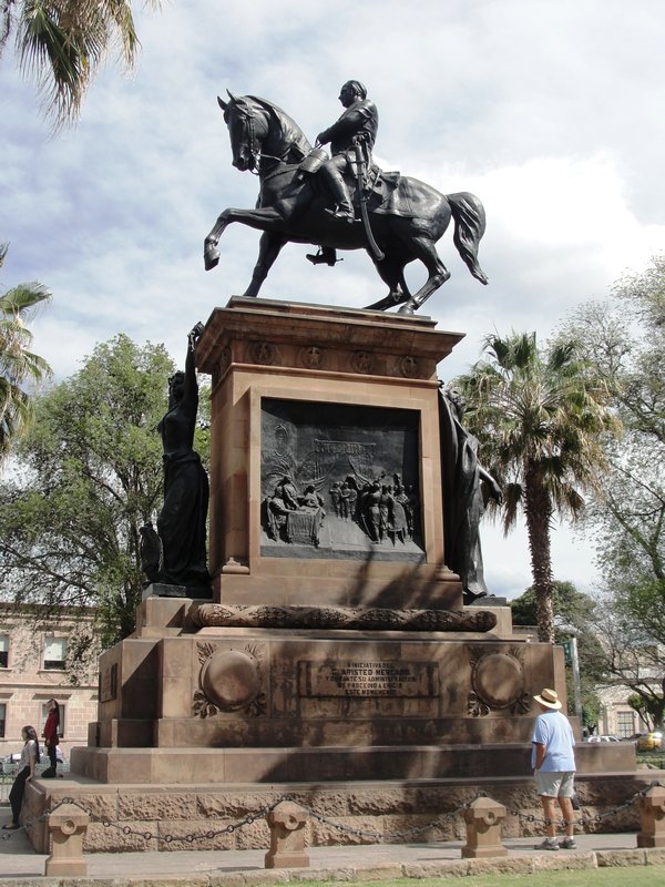 Morelos Statue