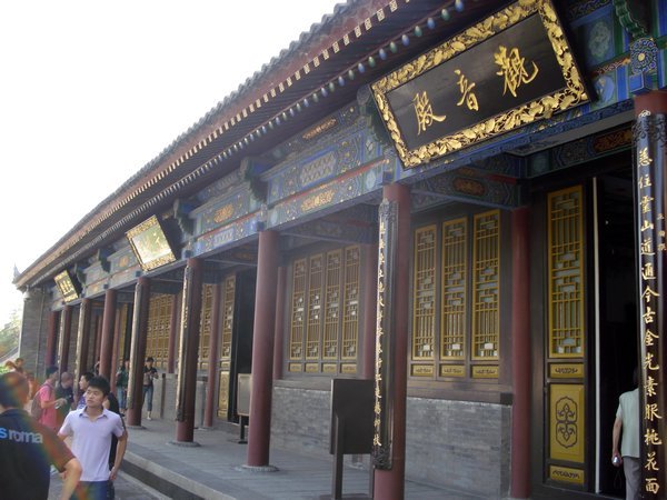 A pretty temple hall 