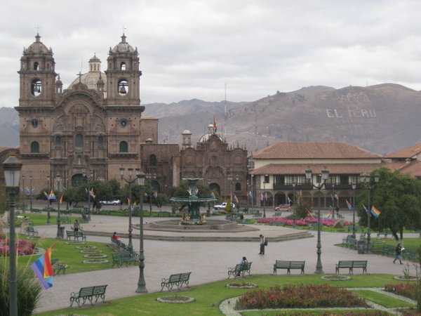 Cusco Plaze De Armos