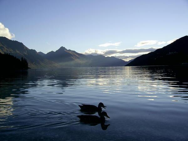 lake at Queenstown 