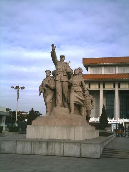 Commie statue