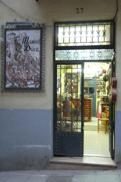 Guitar shop, Granada