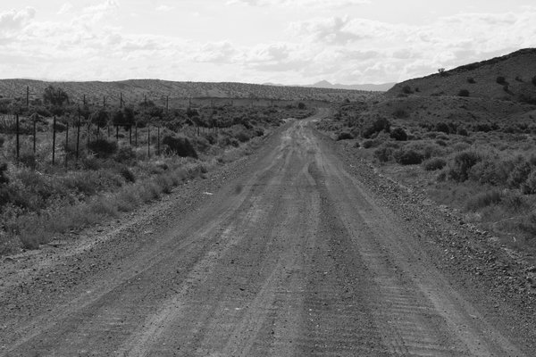 Dirt road by Cerillos