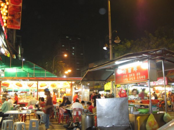 Jalan Alur - Eating in the Streets