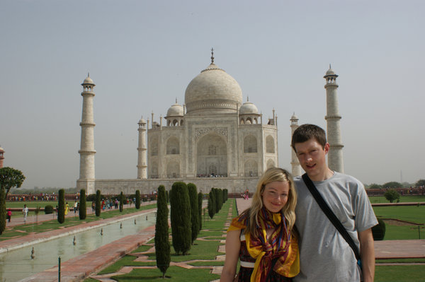 robbie and suse at the Taj