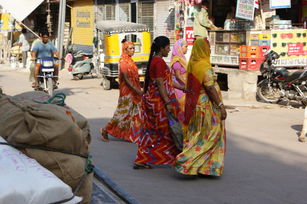 bright saris