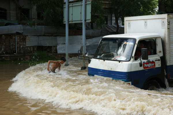 truck in flood water
