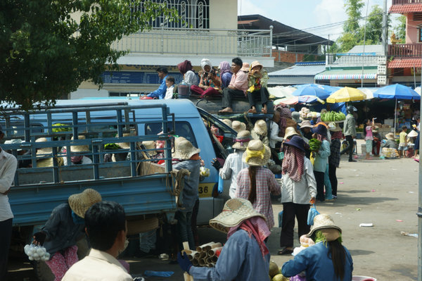 persistant sellers on way to border