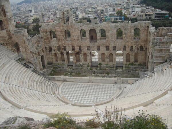 The  next vıew down on to the amphıtheatre as I get hıgher