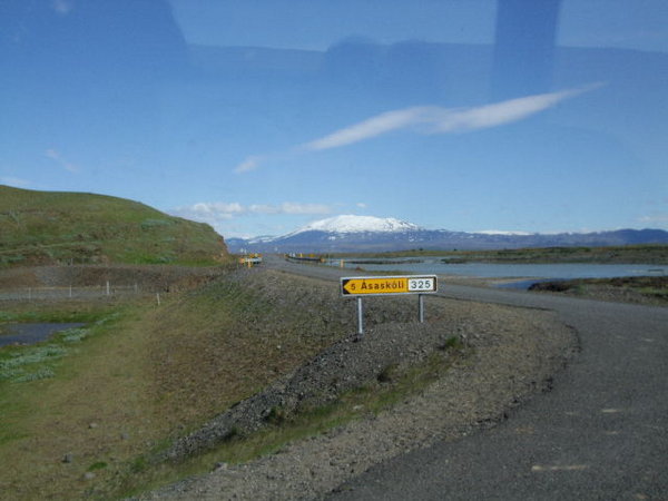 Mt Hekla and road to farm