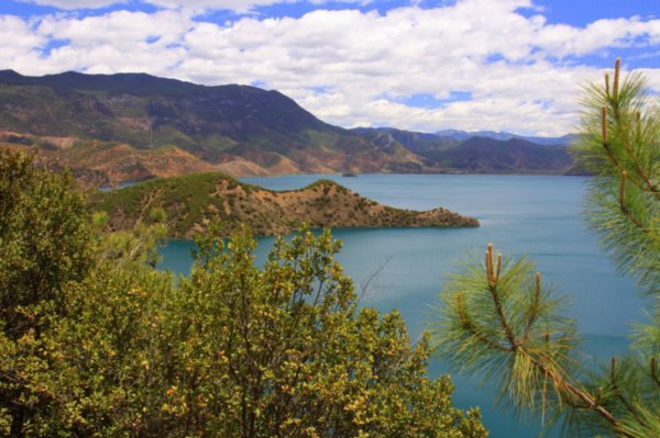 An other scenic view of the Lugu Lake