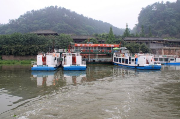 Boats to the Giant Buddha