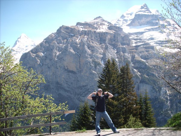 Preston in front of eiger and jungfrau