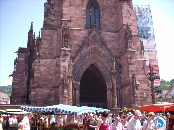 market and freiburg cathedral
