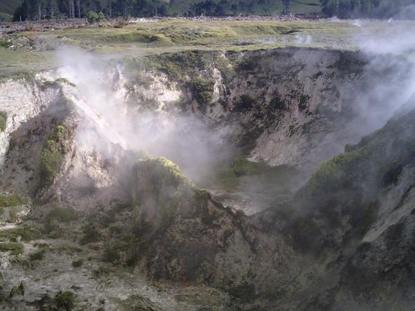 Craters of the Moon thermals, Taupo