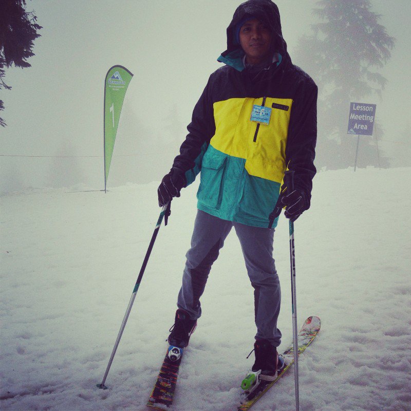 Me Fake Skiing