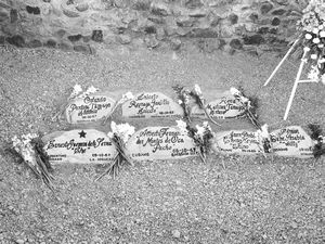 Che's grave, ValleGrande, Bolivia (5)