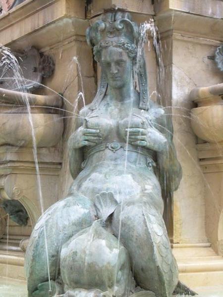 Interesting Statue, Bologna
