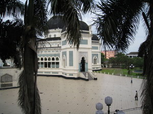 Massive Mosque