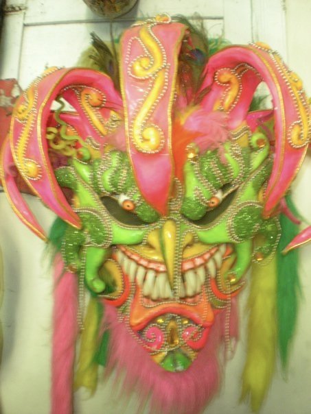 winning carnival mask
