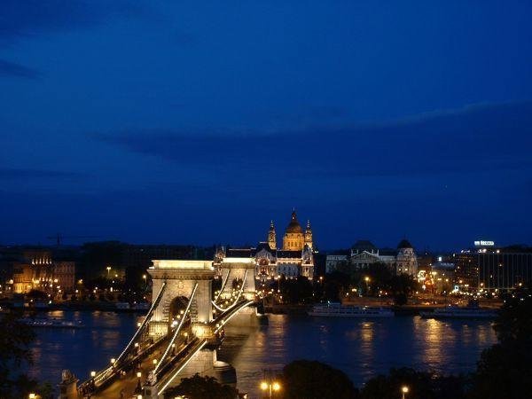 Budapest at ight