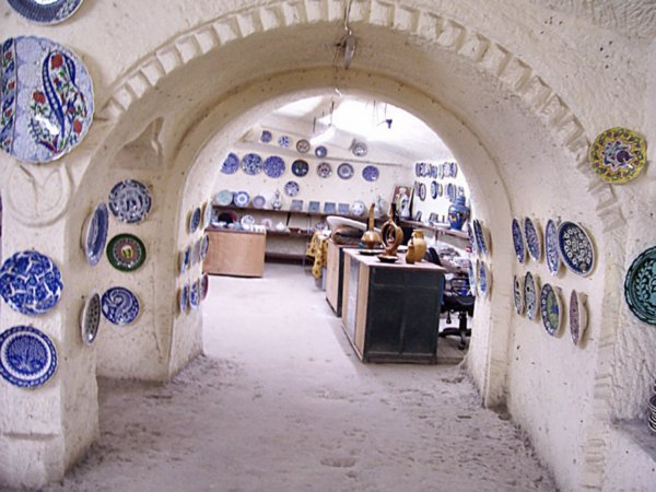 Arch of showroom in underground building