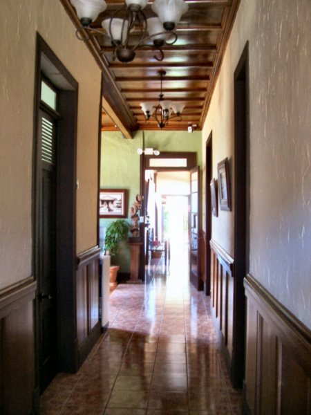 Los Volcaneous hallway