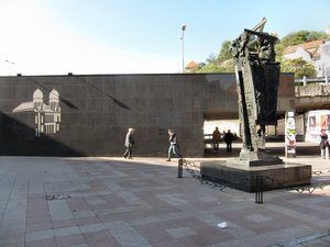 Holocaust Memorial and Site of the Synagogue