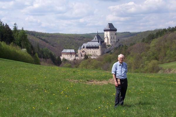 Bill with the Karlstein Castle in the background.