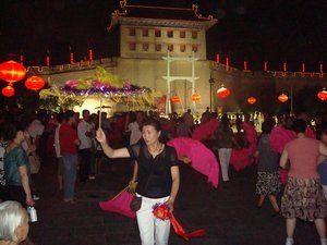 Xi'an South Gate Dancing
