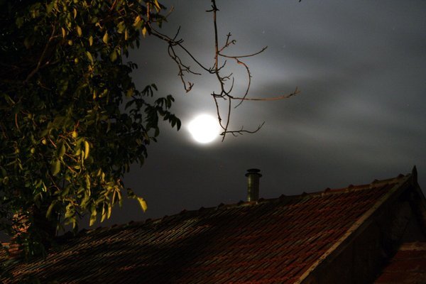 The moon over the house in Kengyel