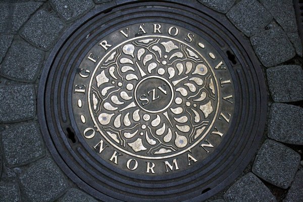 Eger manhole cover