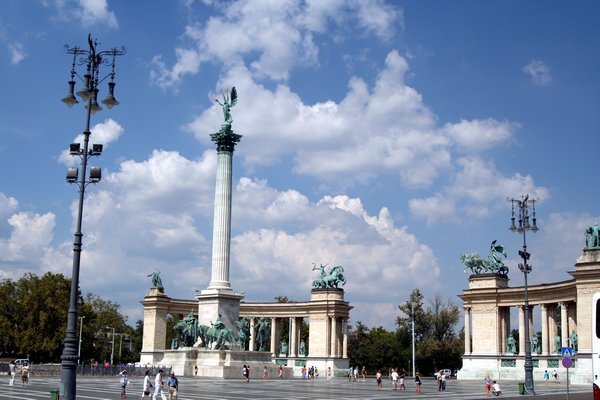 Heroes' Square