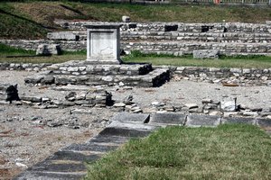 Aquincum park temple ruins