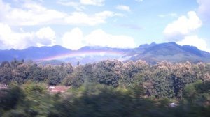 Rainbow on the way to Vang Vienne