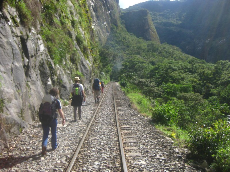 Followin' the tracks to Aguas Caliente