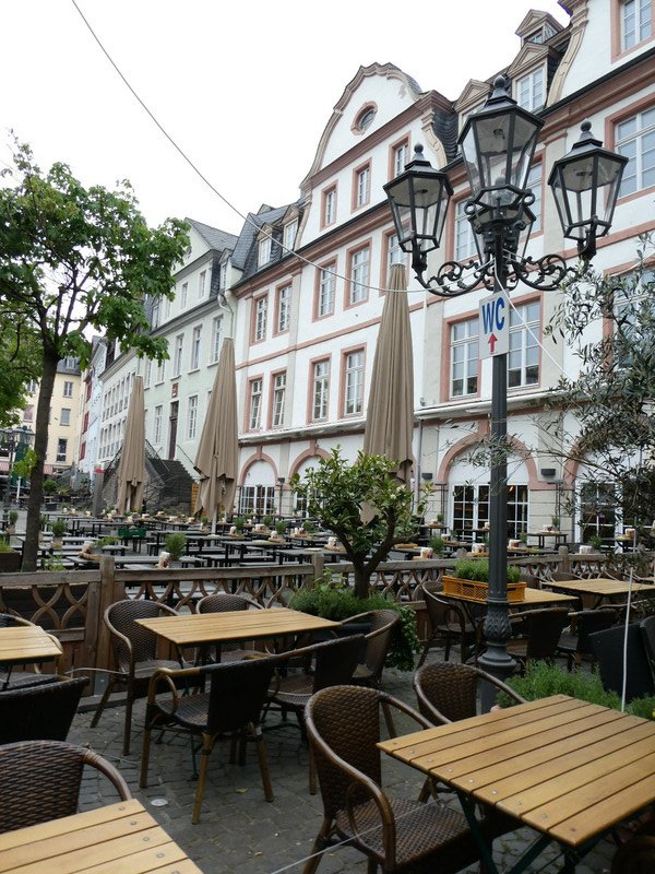 Outdoor dining in many cafes