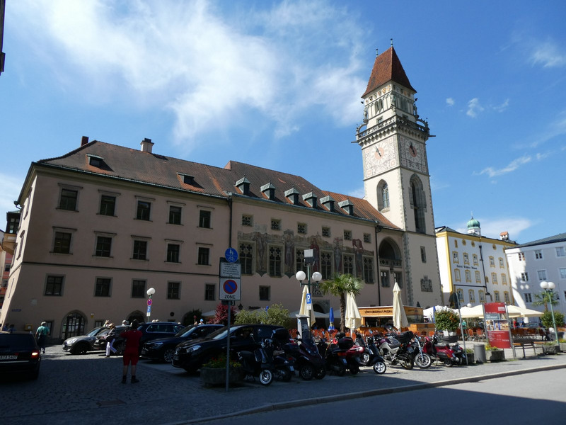 The town hall faces the Danube and the Feste Oberhaus on the hill across the river.