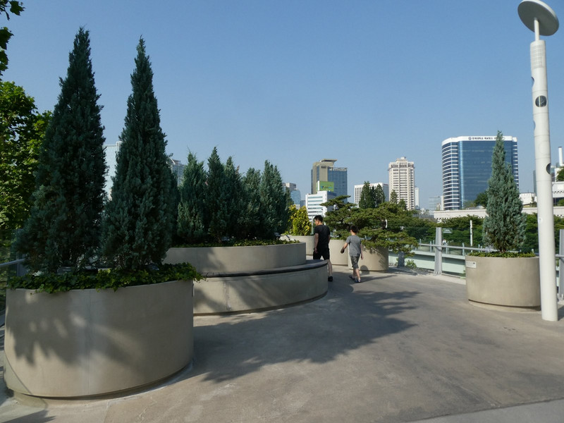 This is part of Seoullo (also known as Seoul Skygarden or Seoul Skypark).