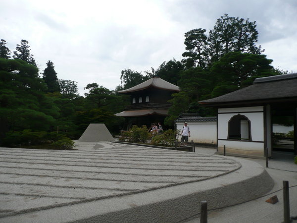 Sand sculptures in Ginkaku-ji garden