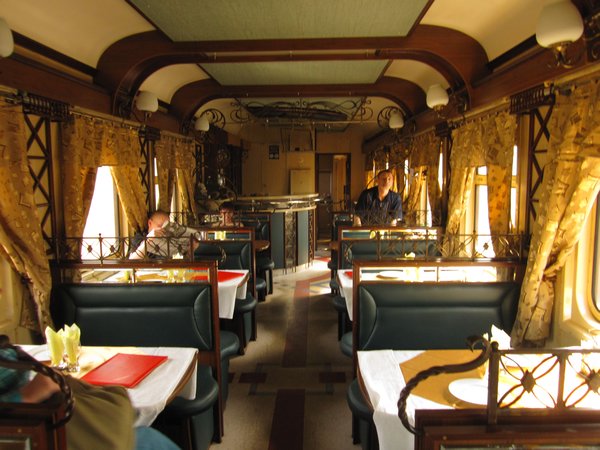 Our visit to the Russian restaurant carriage