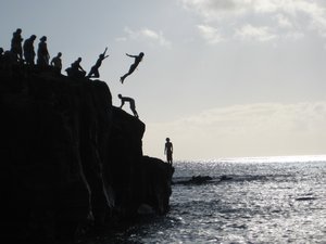 The Jumping Rock @ Waimea Beach