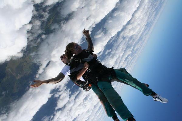 skydiving - camilla!