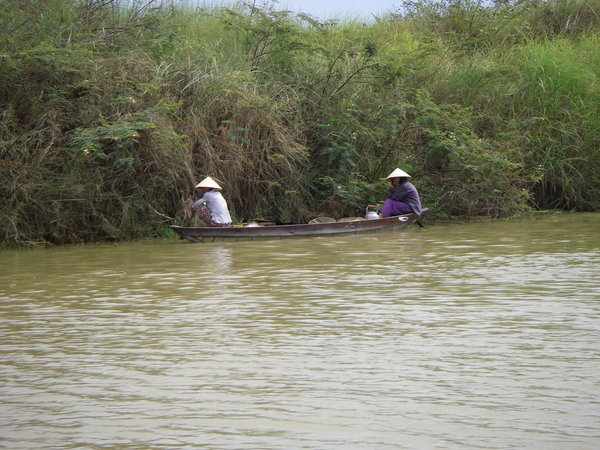 Life on river